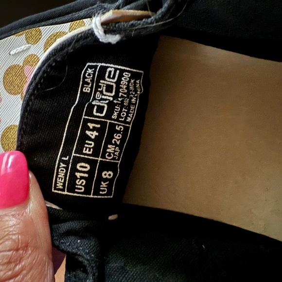 Hey Dude Women's Black Flats with Gold and Pink Disney Minnie Mouse Pattern - Picture 5 of 6